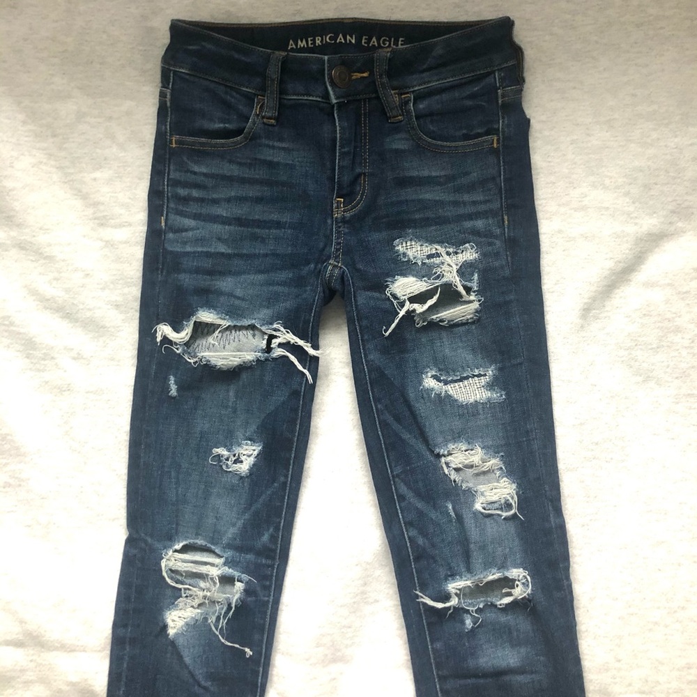 American Eagle Outfitters Ripped Skinny Jeans